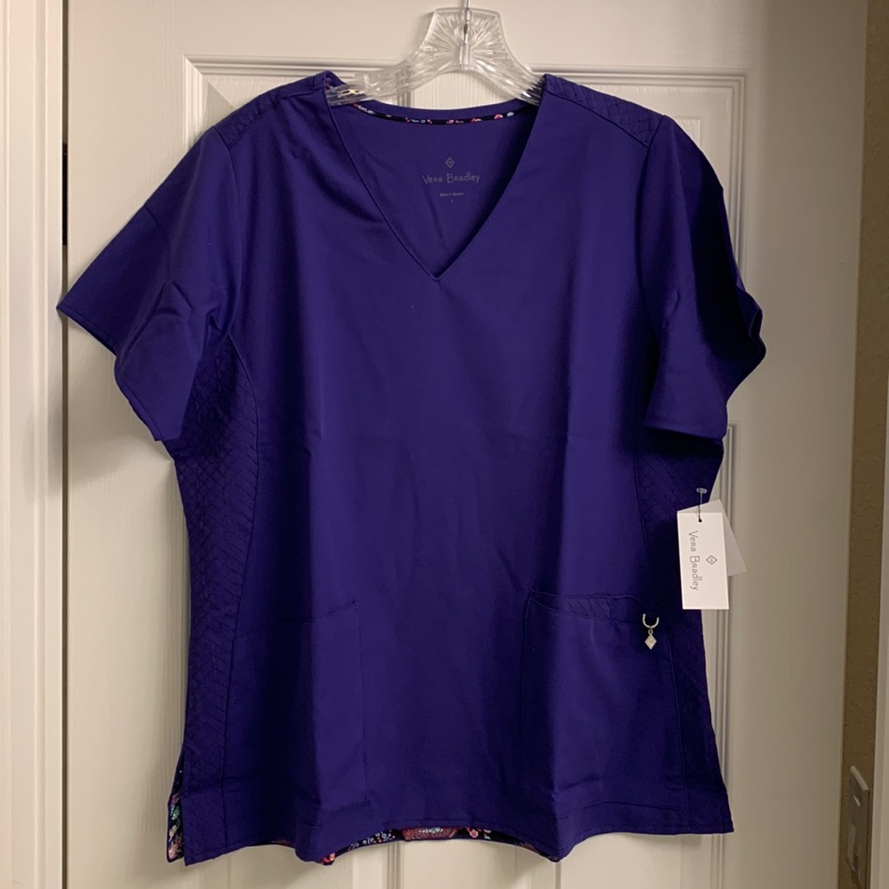 Vera Bradley scrub top Purple top LARGE